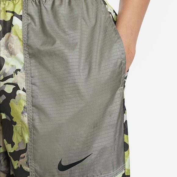 🆕 | ✔️ Nike Woven Pants - Picture 4 of 8
